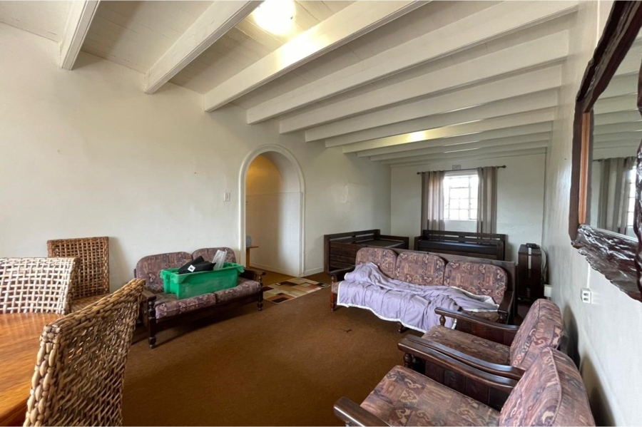 5 Bedroom Property for Sale in Stompneus Bay Western Cape